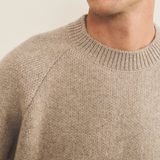 Greige cashmere sweater men - focus view | Sergio | Linnea Lund