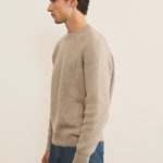Greige cashmere sweater men - side view | Sergio | Linnea Lund