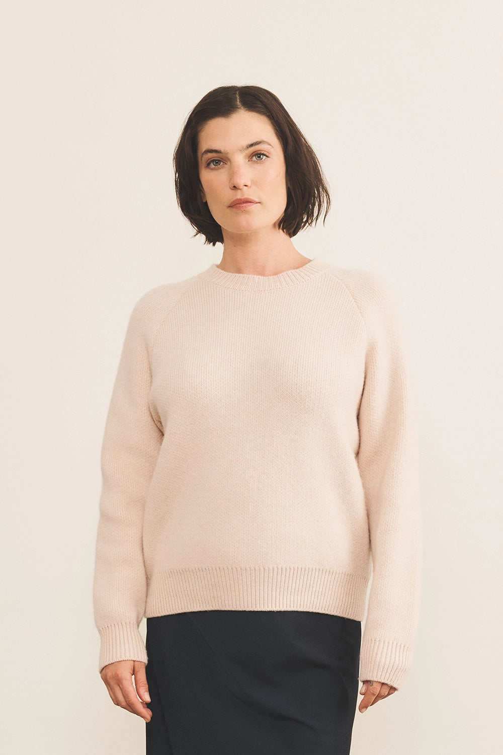light pink cashmere sweater women - front view | Sergio | Linnea Lund