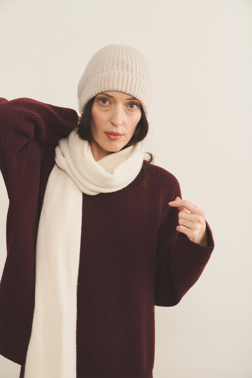 white scarf cashmere - look | Susanne | Linnea Lund