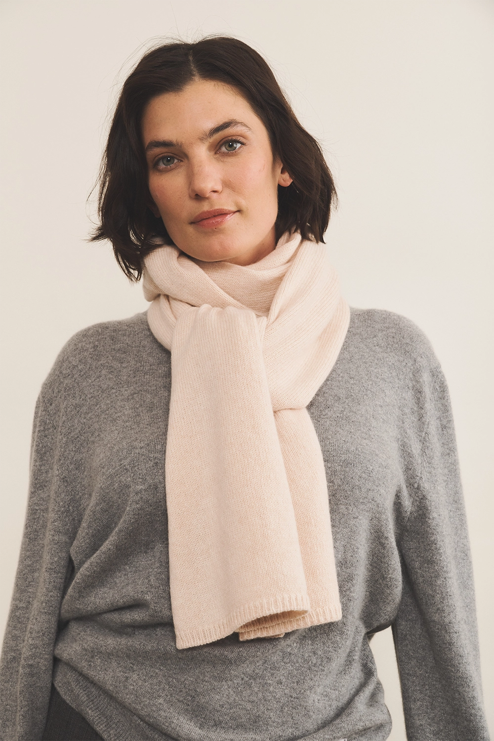 light salmon pink scarf cashmere - front view | Susanne | Linnea Lund
