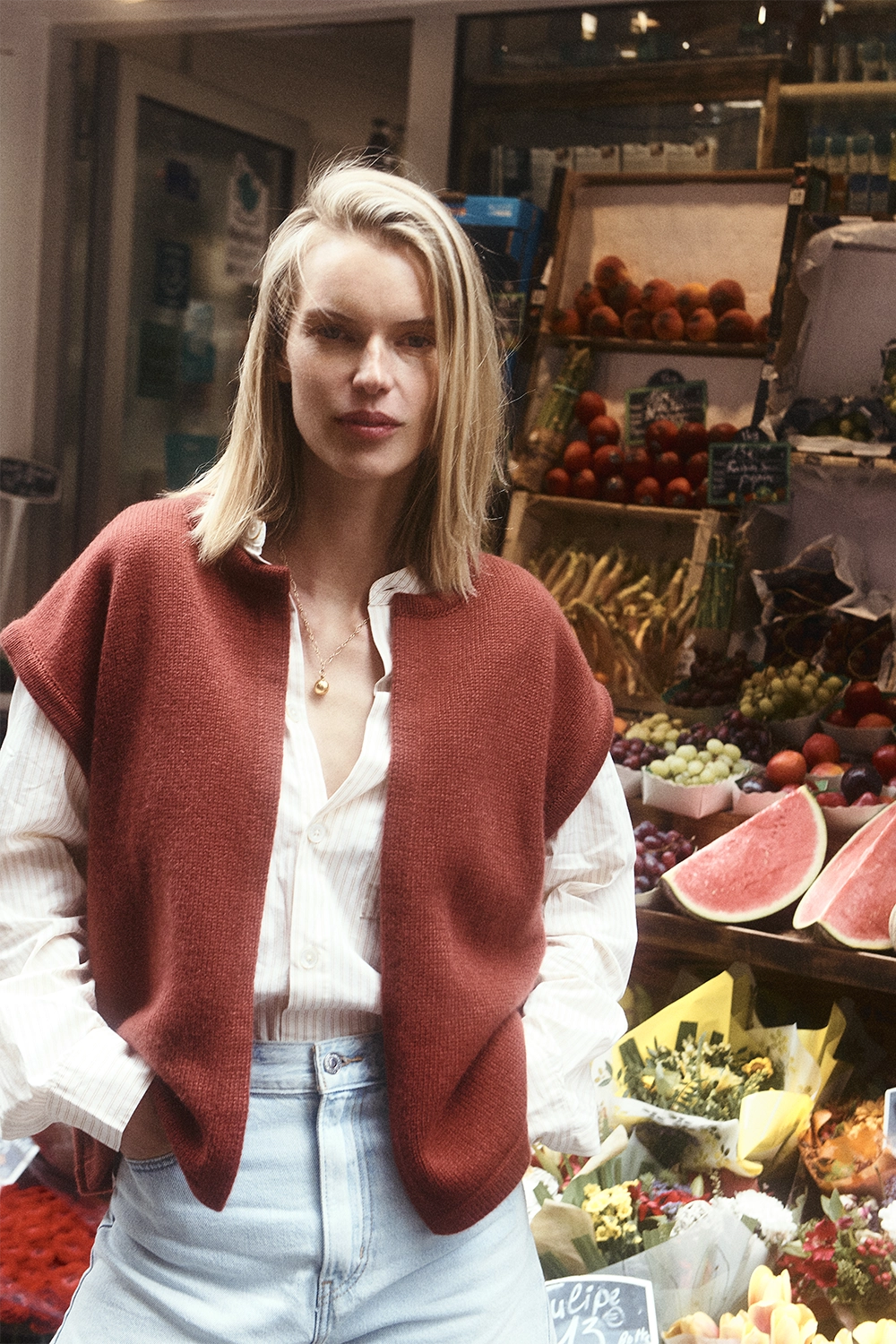 Cashmere sleeveless cardigan women red - front | Théo | Linnea Lund