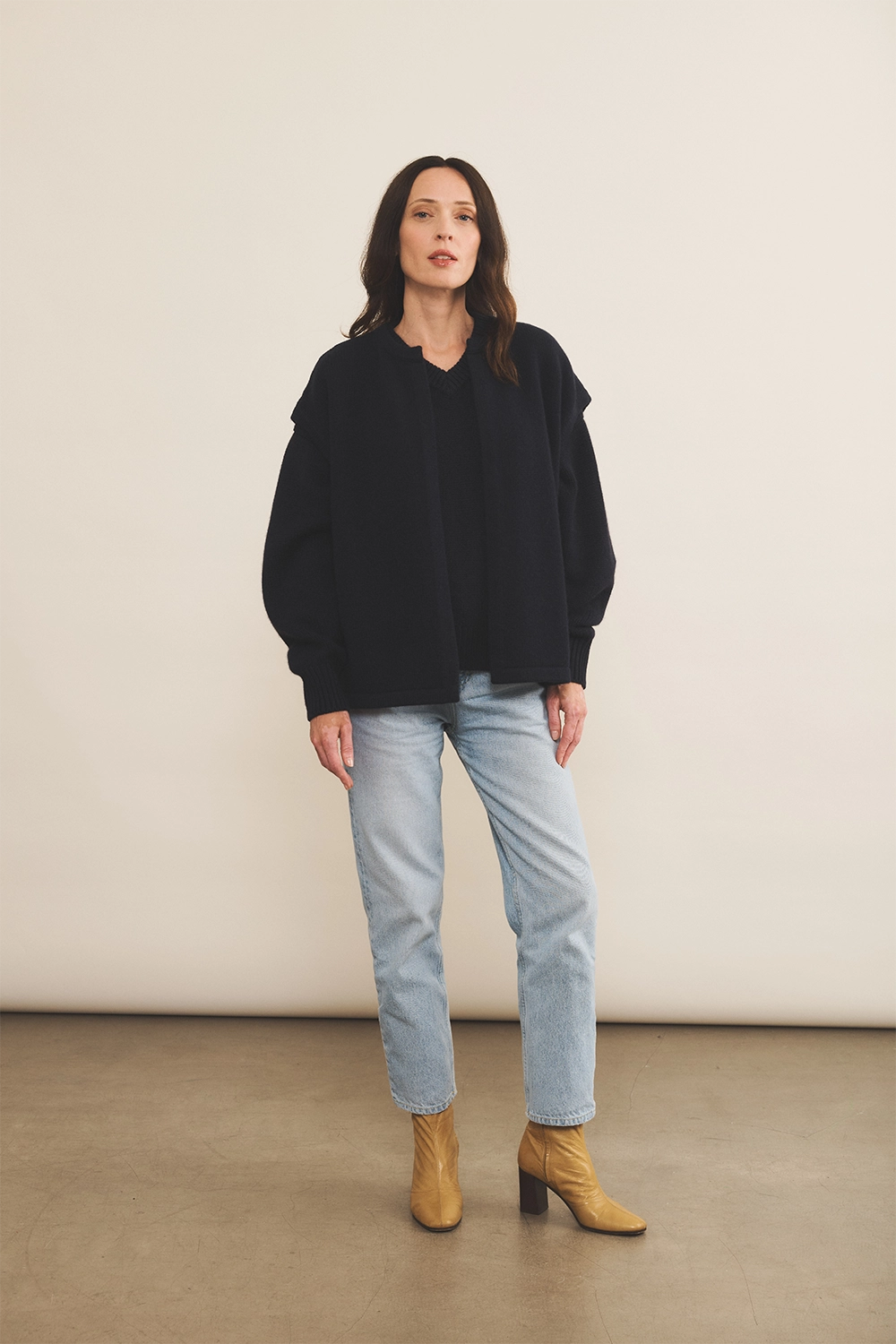 Cashmere sleeveless cardigan women dark blue - look | Théo | Linnea Lund