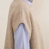 Cashmere sleeveless cardigan women light beige - side view | Théo | Linnea Lund
