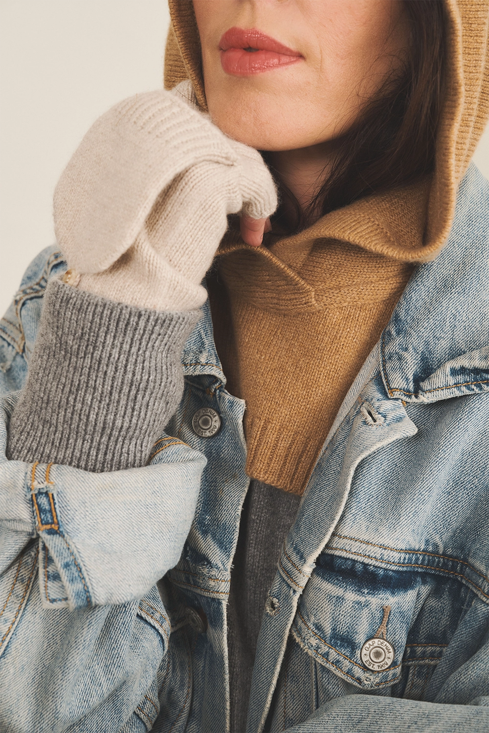 beige cashmere mittens  women - focus | Vantar | Linnea Lund